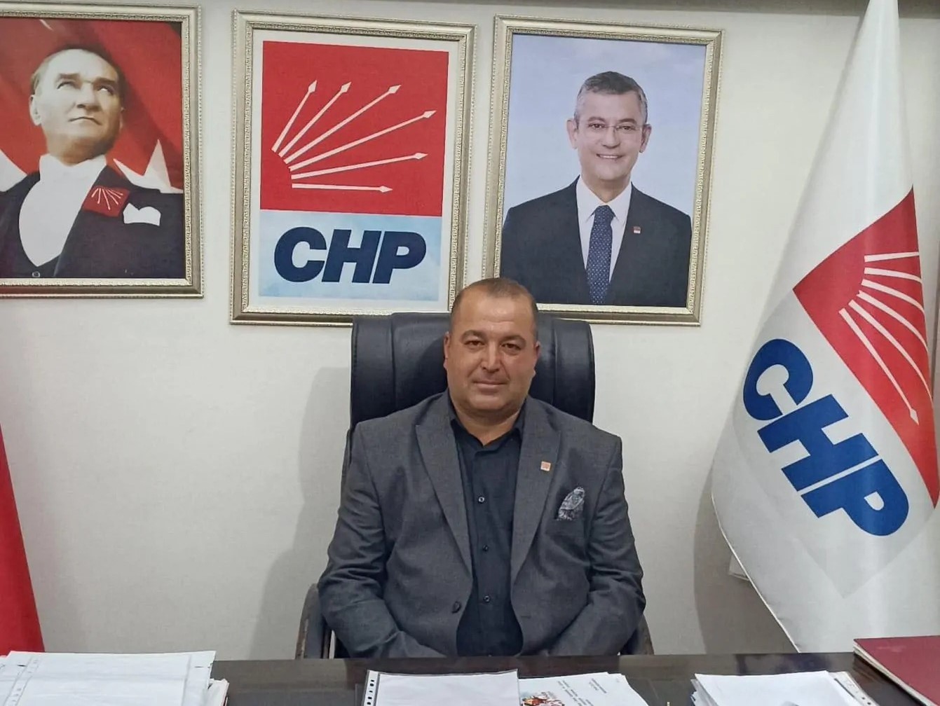 CHP Menderes'te gerçekleşen delege seçimlerinde mevcut ilçe başkanı Ersin Gür'ün