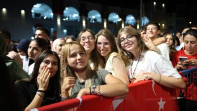 Aydın Büyükşehir Belediyesi, 30 Ağustos Zafer Bayramı'nın 103. yılını konserlerle