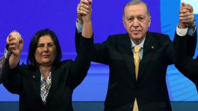 Aydın Büyükşehir Belediye Başkanı Özlem Çerçioğlu’nun CHP’den istifa ederek AK