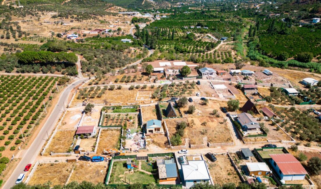 Seferihisar Belediyesi, tarım arazilerinde izinsiz şekilde yapılan hobi bahçelerine karşı