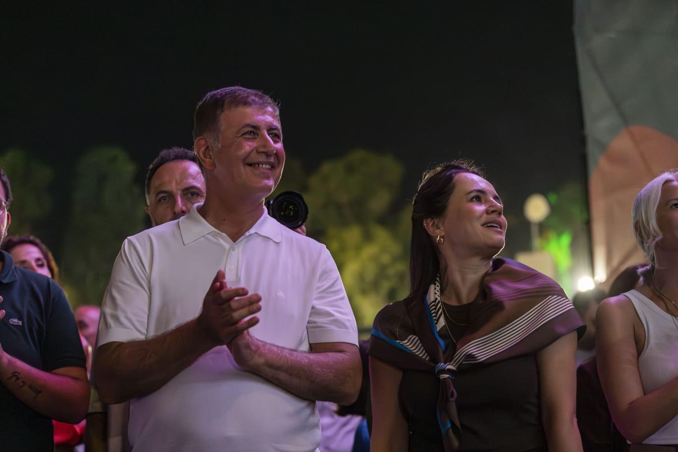 94’üncü İzmir Enternasyonal Fuarı (İEF) kapsamında bu kez ünlü sanatçı