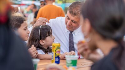 İzmir Büyükşehir Belediye Başkanı Dr. Cemil Tugay, İEF'de dezavantajlı mahallelerden