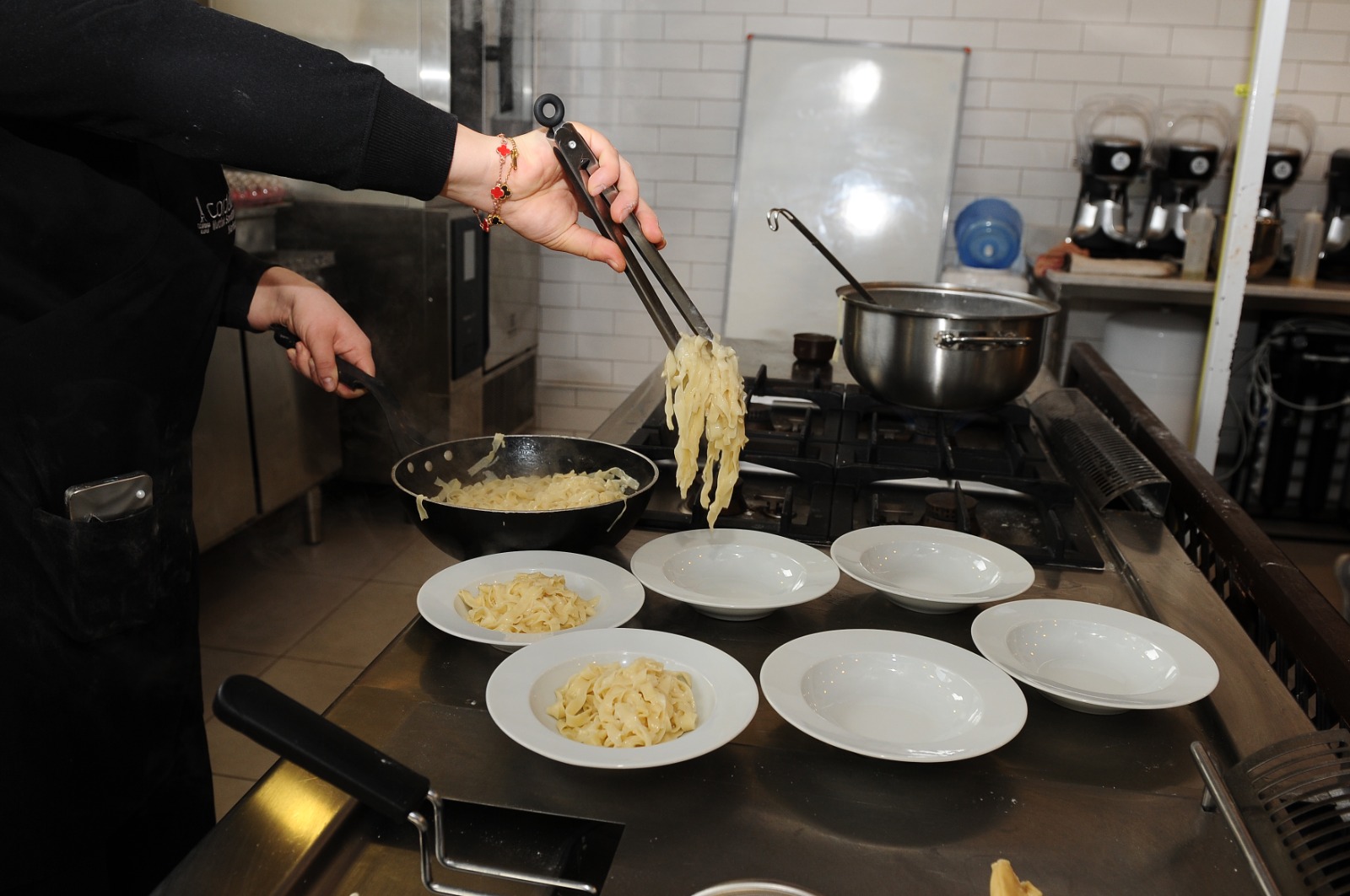 Cordelion Mutfak Sanatları, Şef Janset Uzun önderliğinde glütensiz makarna ve