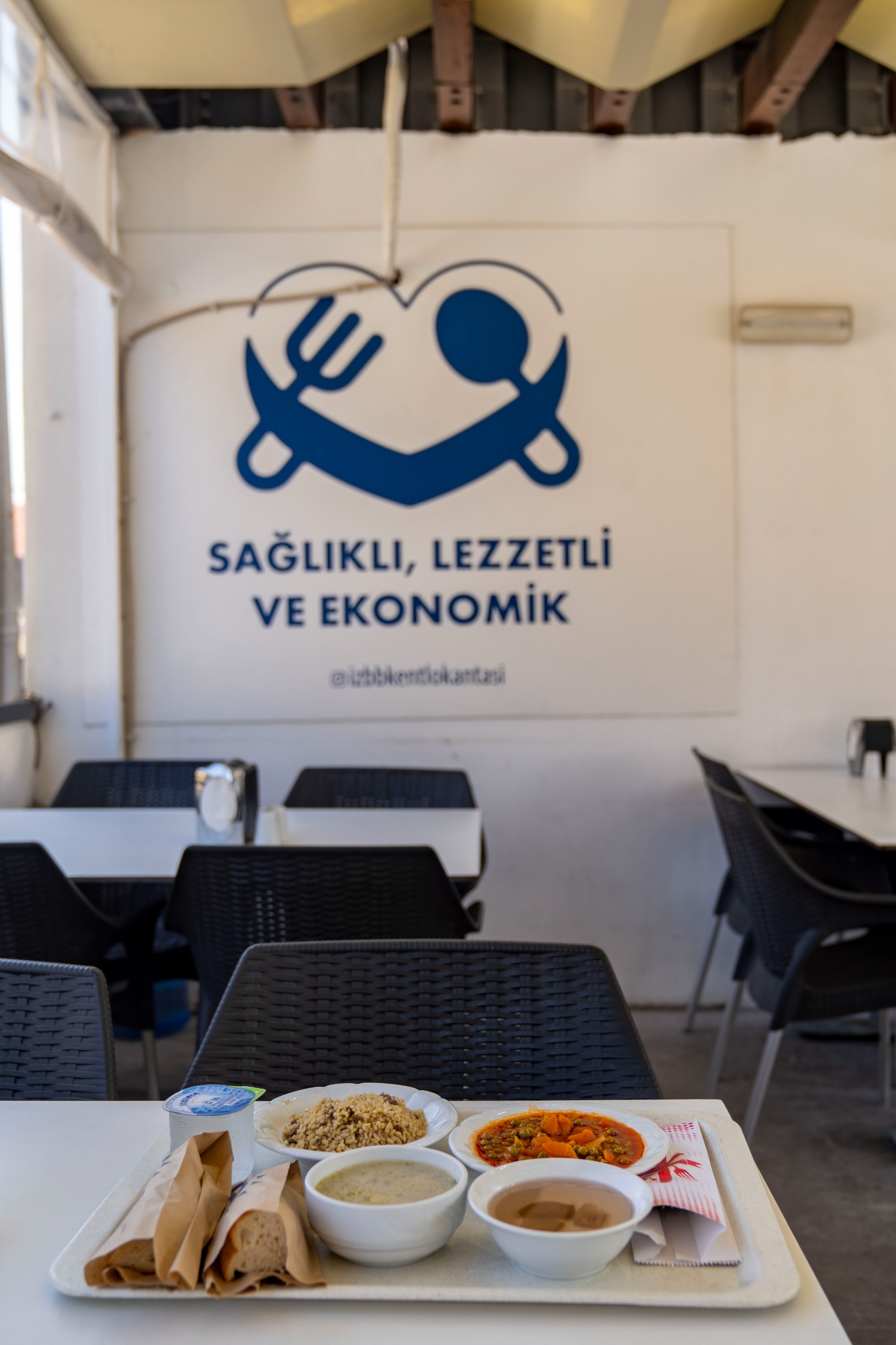 İzmir Büyükşehir Belediyesi’nin halkı sağlıklı ve ekonomik gıdayla buluşturan Kent