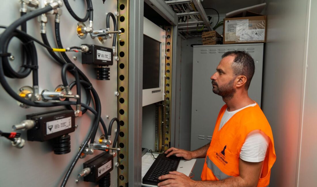 İzmir Büyükşehir Belediyesi, afet anında kesintisiz iletişim sağlayan Sayısal Trunk