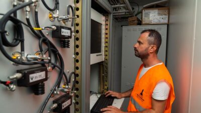 İzmir Büyükşehir Belediyesi, afet anında kesintisiz iletişim sağlayan Sayısal Trunk