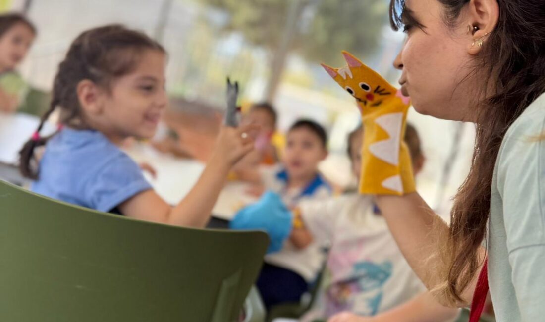 İzmir Büyükşehir Belediyesi, "Geleceğin Atölyeleri" projesini başlatıyor. Yuvamız İzmir’deki çocuklar,