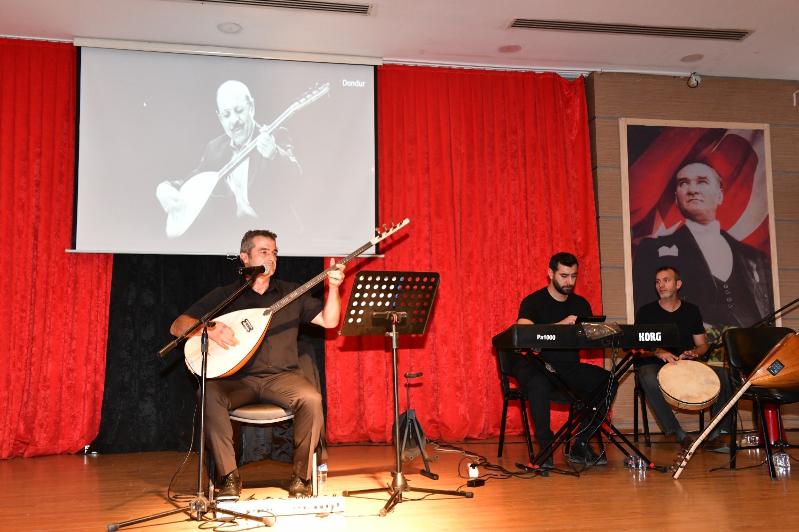 Bozkırın Son Tezenesi Neşet Ertaş, vefatının 13. yılında Çiğli Belediyesi'nin