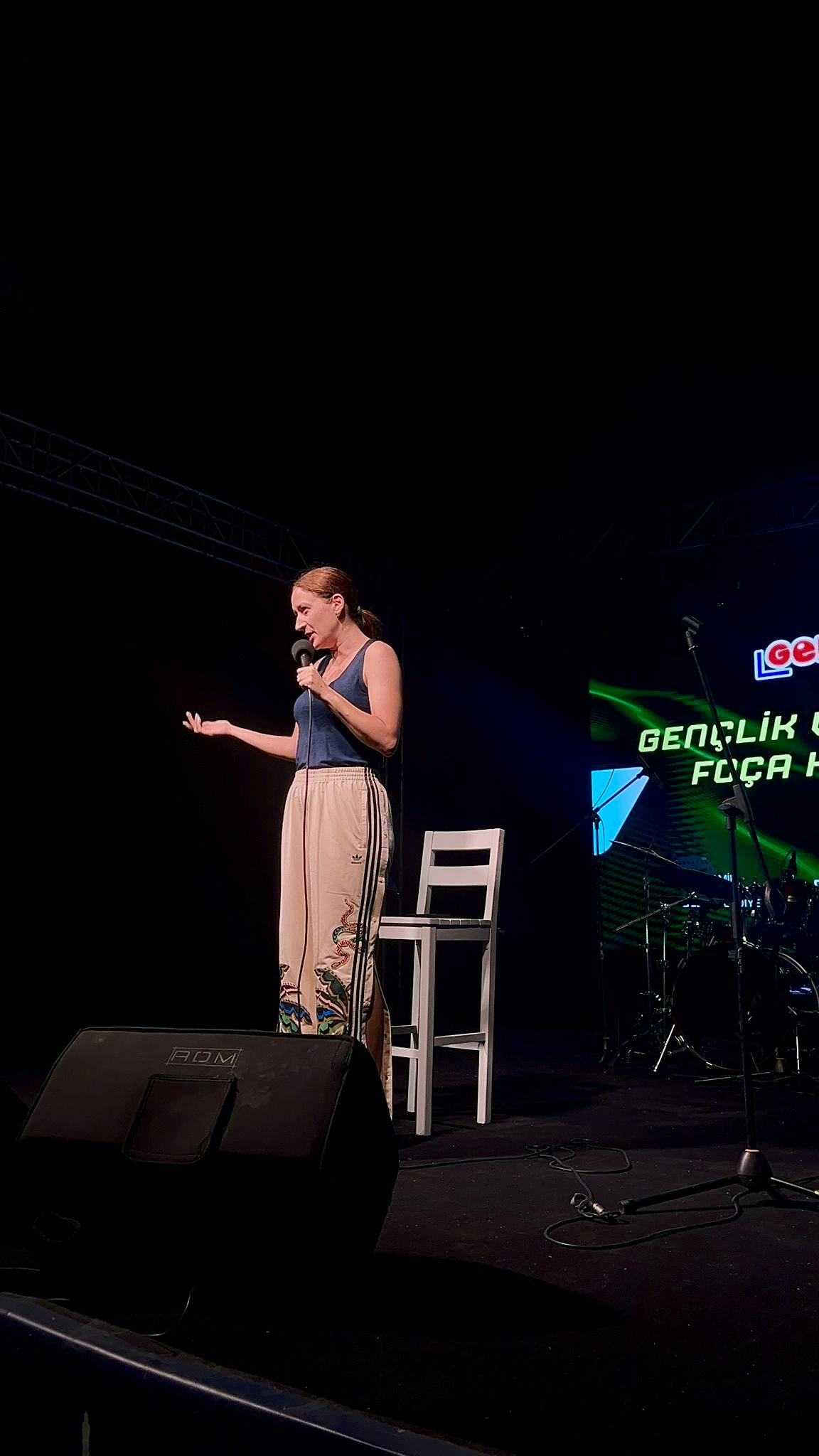 İzmir Büyükşehir Belediyesi ve Foça Belediyesi iş birliğiyle Kumburnu Plajı’nda