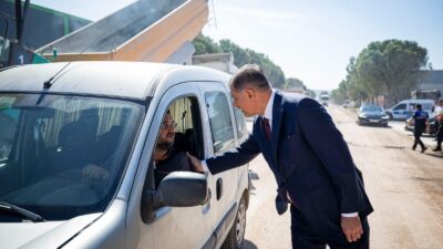 İzmir Büyükşehir Belediyesi, Aliağa OSB yolunda İZBETON ile iki kilometrelik