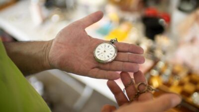 İzmir Büyükşehir Belediyesi’nin "İkinci El Pazarı" projesi Buca'da büyük ilgi