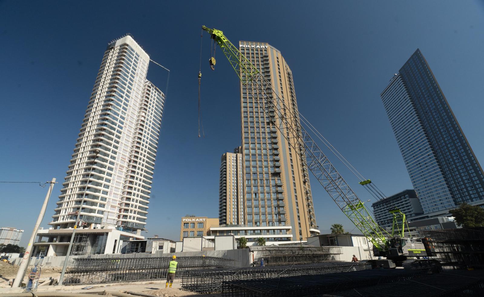 İzmir Büyükşehir Belediyesi, Mürselpaşa Karayolu Alt Geçidi projesinde hız kesmiyor.
