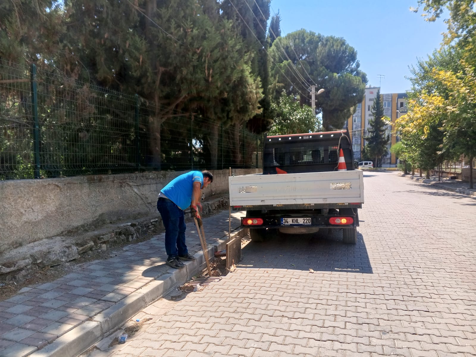 Aydın Büyükşehir Belediyesi ve ASKİ ekipleri, kış mevsimi öncesinde yağmur