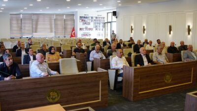 Kemalpaşa Belediye Başkanı Mehmet Türkmen, muhtarların altyapı, park ve sosyal