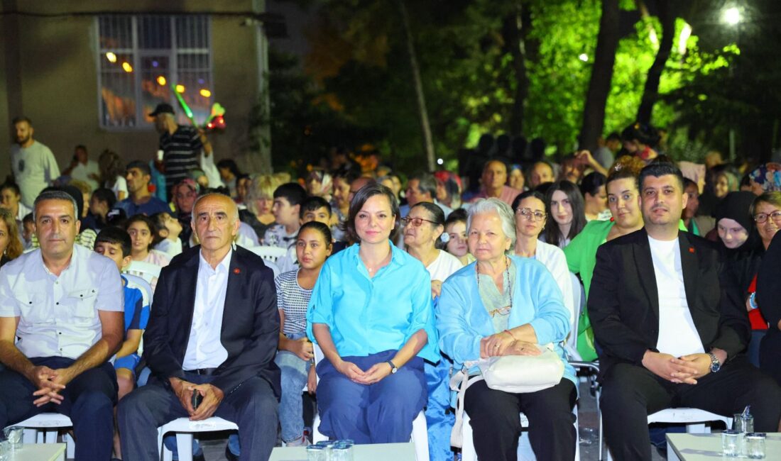 Karabağlar Belediyesi, ölümünün 13. yıl dönümünde Bozkırın Tezenesi Neşet Ertaş’ı