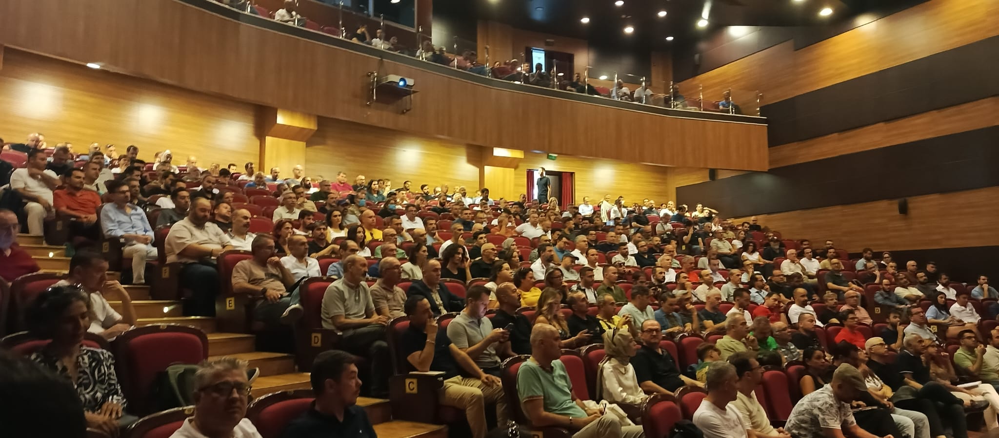 Synergia Academy’den İzmir’de Rekor Katılımlı Finans Zirvesi!