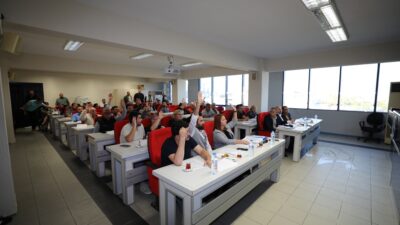 Menderes Belediyesi Ekim Ayı Meclisi'nde 2026 Mali Yılı Bütçesi oy