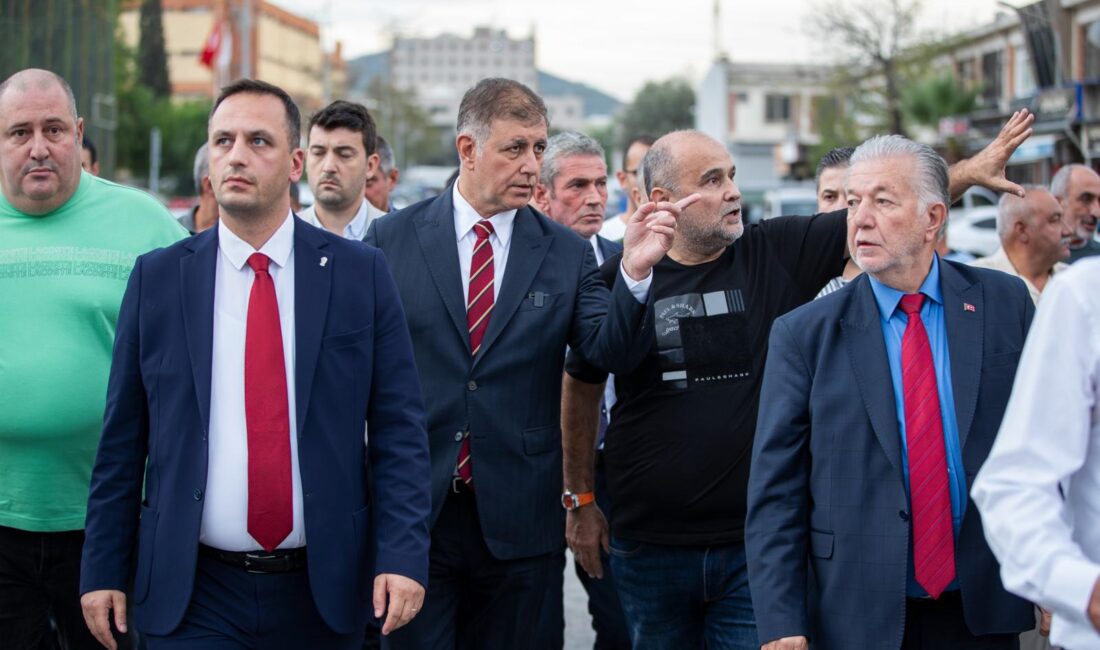 İzmir Büyükşehir Belediye Başkanı Dr. Cemil Tugay ve Bornova Belediye