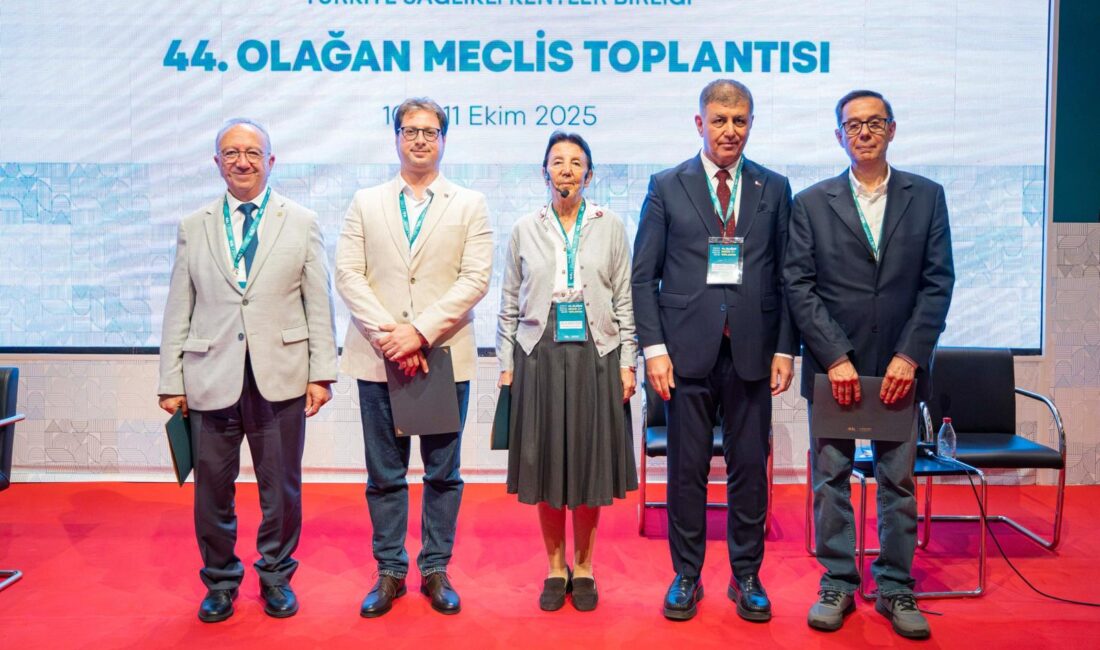 Başkan Dr. Cemil Tugay, Sağlıklı Kentler Birliği toplantısında su krizinin