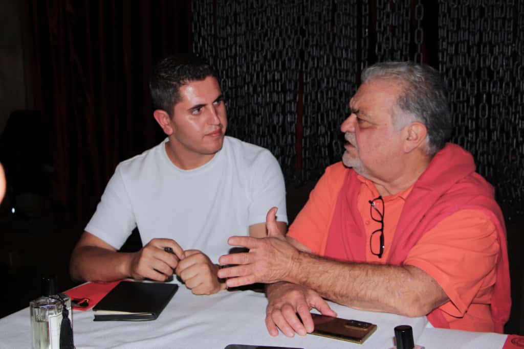 Ahmet Özal, Turgut Özal, Mehmet Tekin Röportaj, Barış Girişimi, Kabine İddiaları, Vergi Reformu, Filistin Güvenliği.