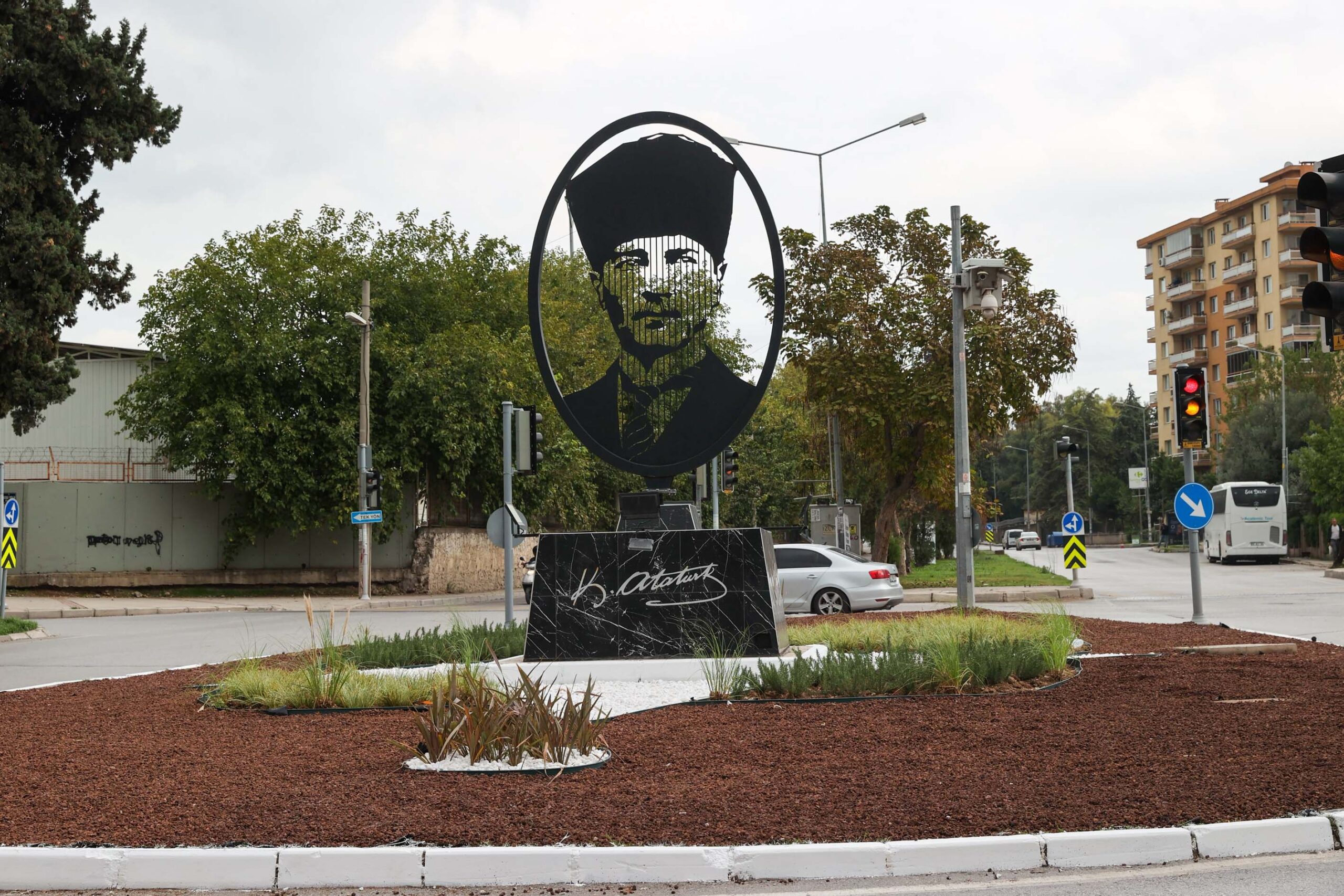 Başkan Görkem Duman: “Kent estetiğine değer katacak çalışmalarla Buca’yı daha