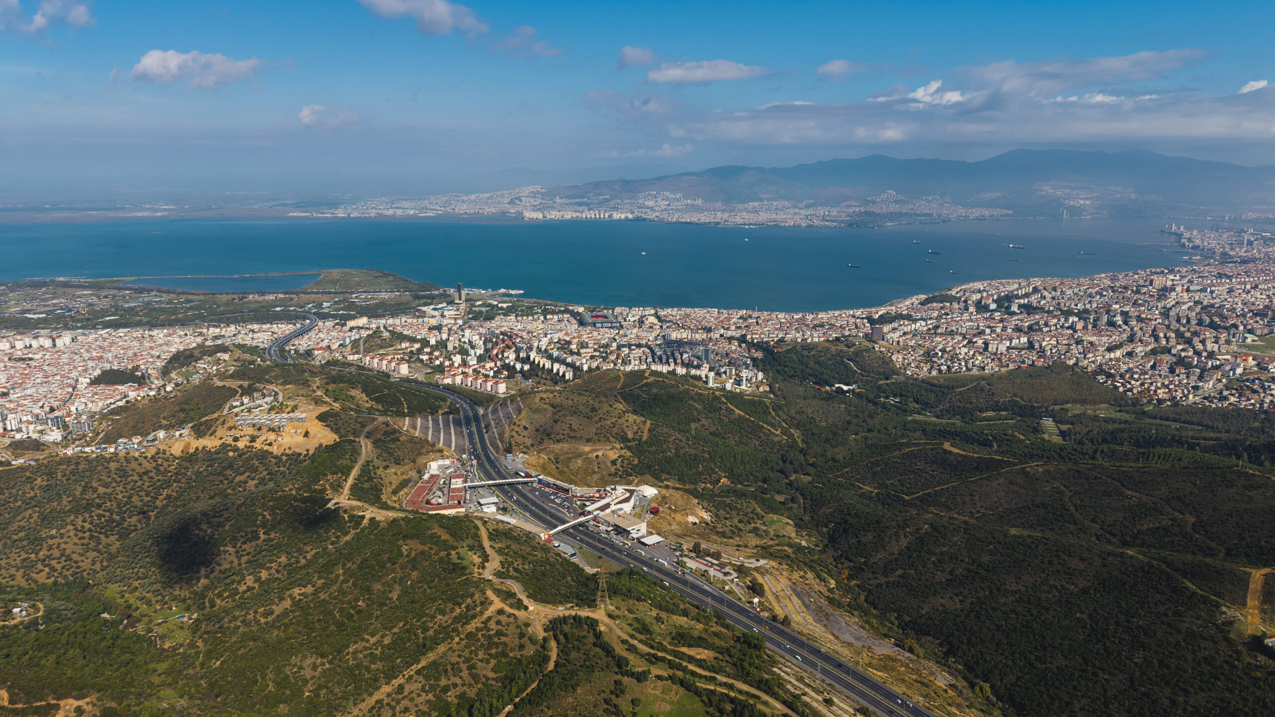 Onur Yiğit’ten tarihi müjde: Balçova’da yüzlerce hak sahibinin mağduriyeti çözüldü.