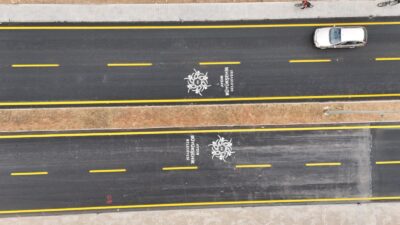 Aydın Büyükşehir Belediyesi, Efeler Zeybek Mahallesi’ndeki Zeybekler Bulvarı’nda kaldırım ve