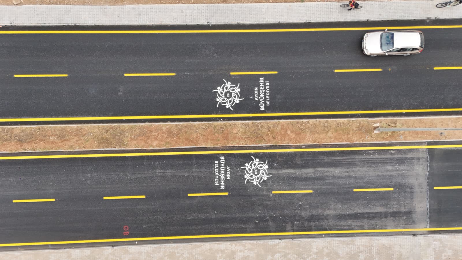 Aydın Büyükşehir Belediyesi, Efeler Zeybek Mahallesi’ndeki Zeybekler Bulvarı’nda kaldırım ve