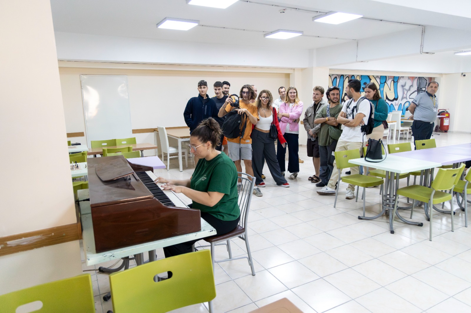 Karşıyaka Belediyesi, Pi Gençlik Derneği ile iş birliği yaparak Karşıyakalı