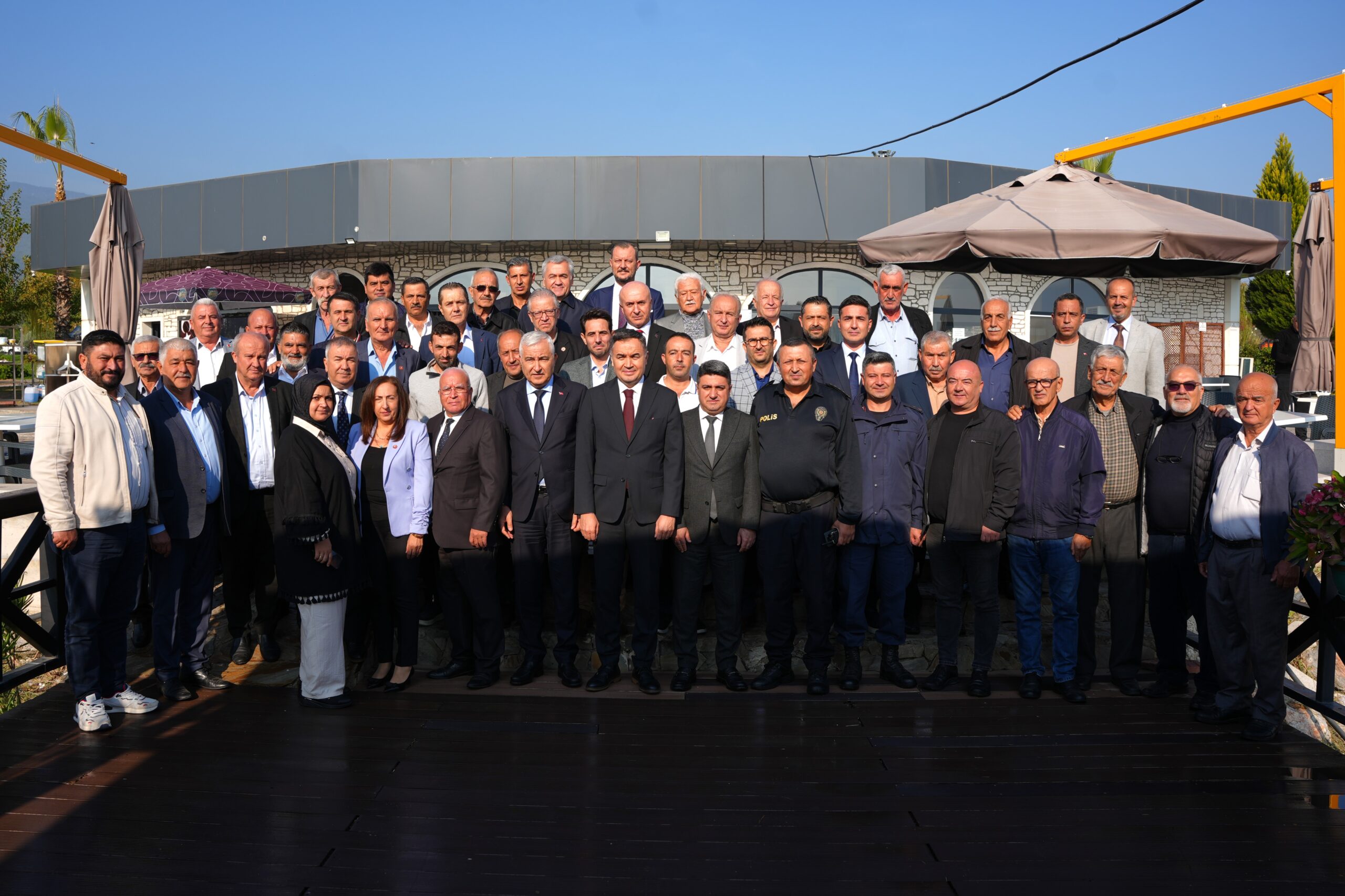 Kemalpaşa’da muhtarlar ve ilçe protokolü 19 Ekim Muhtarlar Günü’nde bir