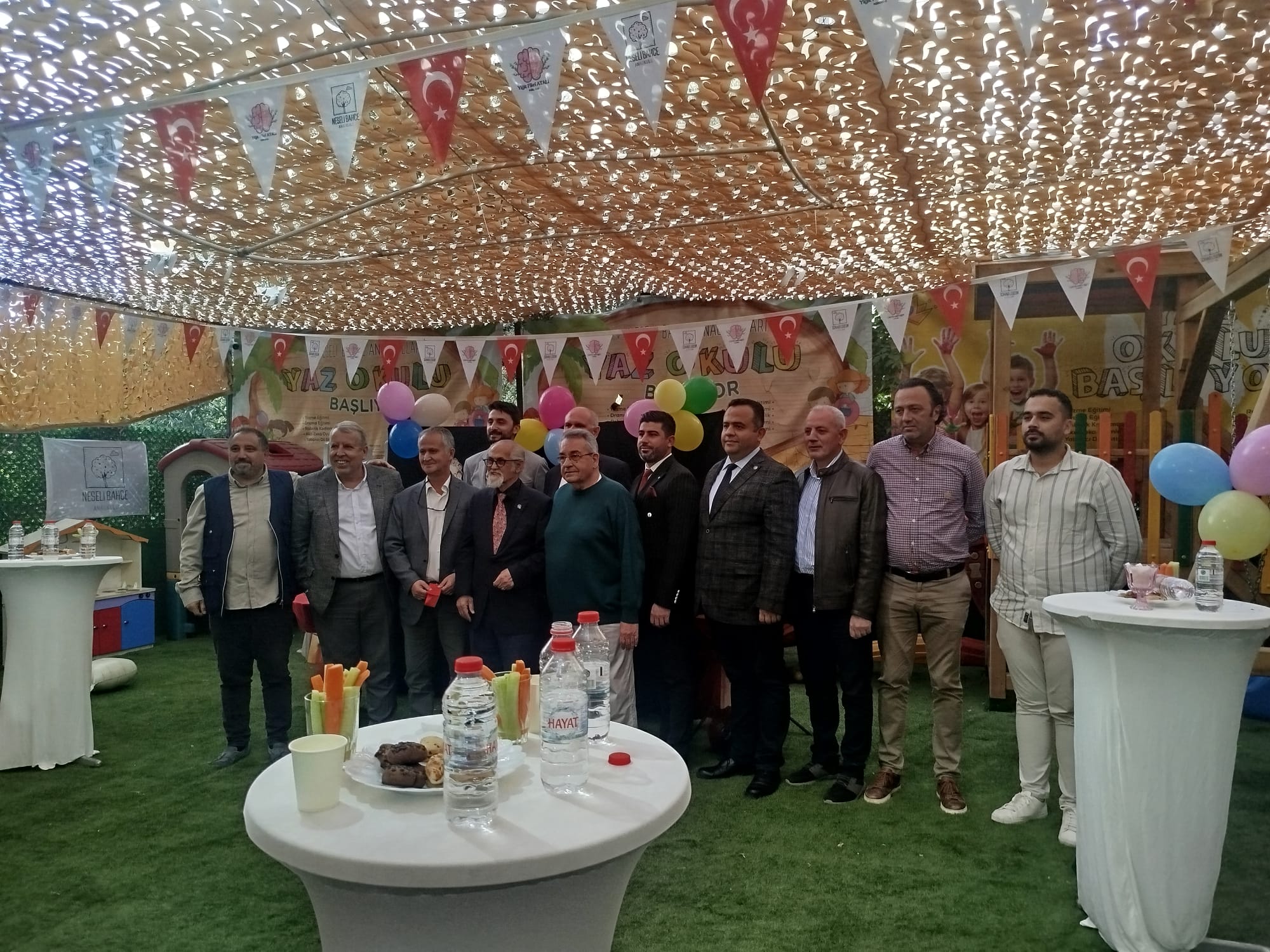 Duayen Gazeteci Oğuzhan Kavaklı’nın isminin verildiği dördüncü kütüphane, İzmir’de Özkanlar