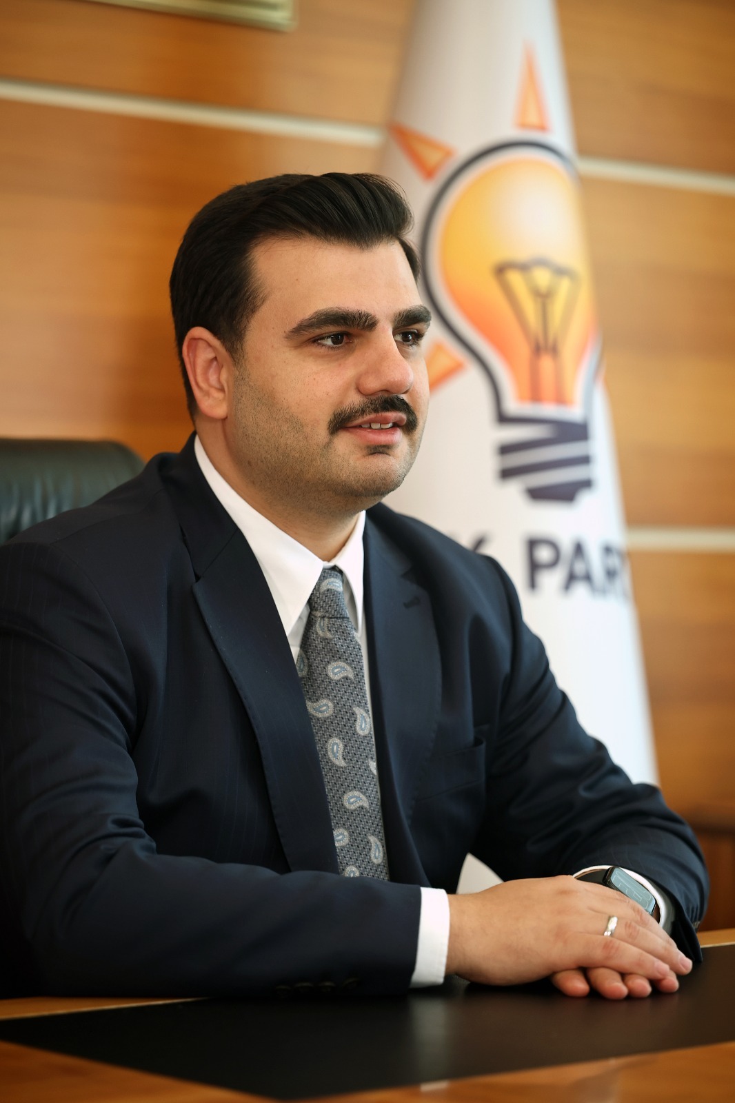 Eyyüp Kadir İnan, CHP’ye yönelik açıklamasında “Sahte diplomayla genel başkanlık