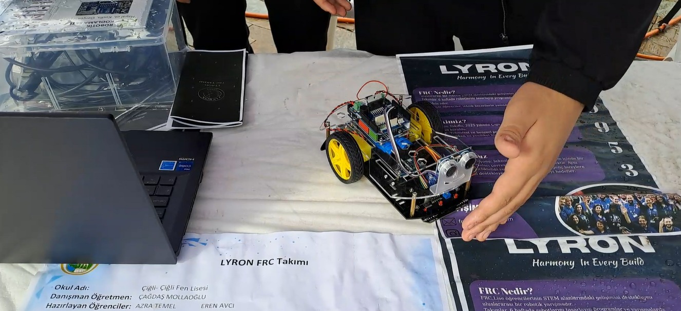 Cumhuriyet’in 102. yılında İzmirli öğrenciler Robokod projeleriyle teknoloji ve yenilik