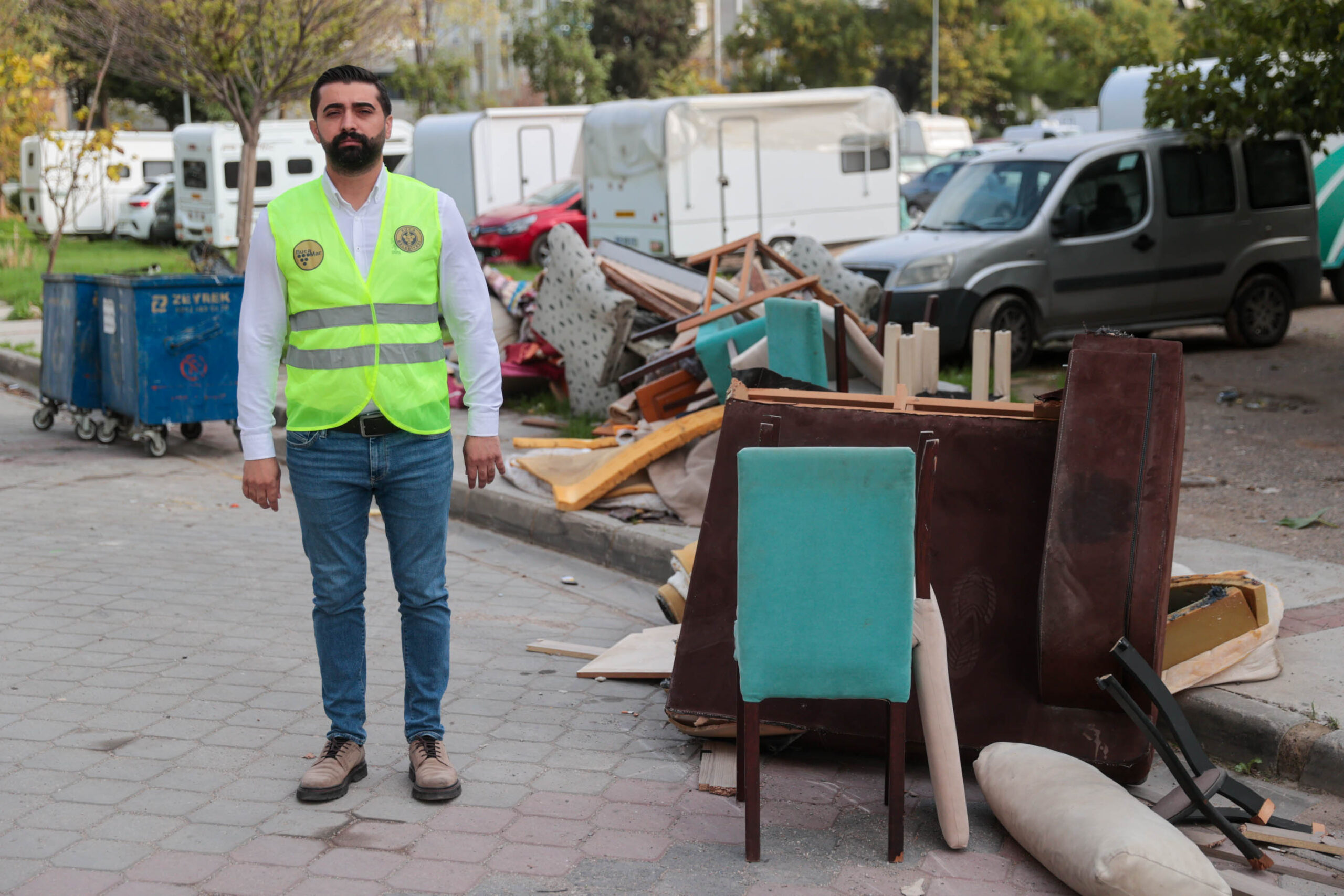 Mobilya atıkları Buca’da belediye ekiplerince adreslerden toplanacak. Başkan Duman çevre