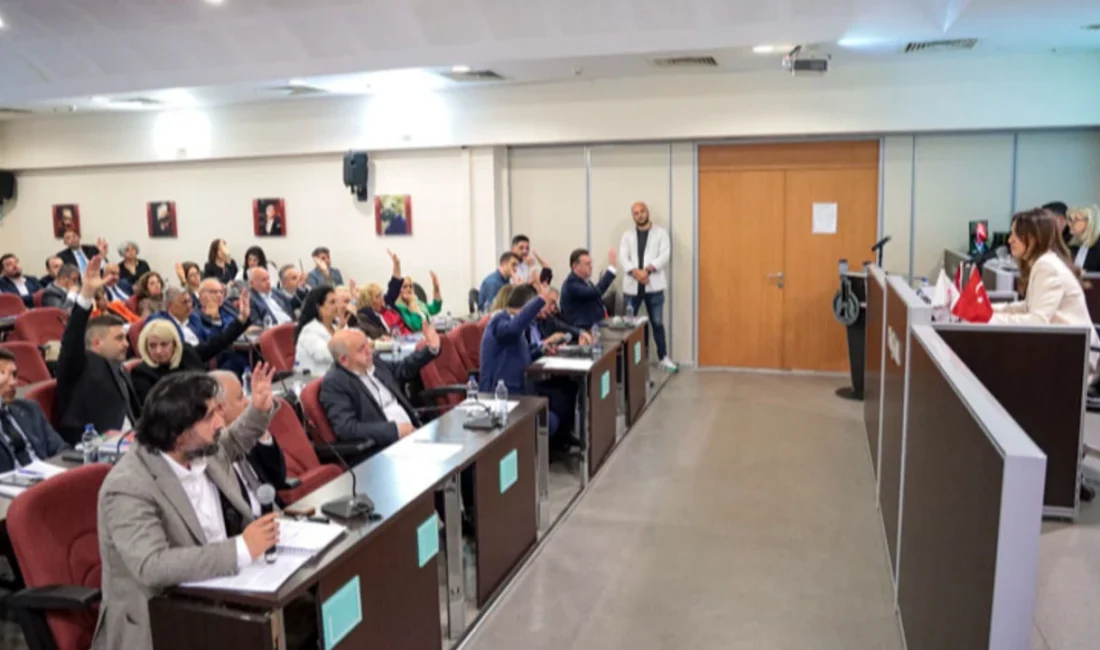 CHP Karşıyaka’da, Ekim ayı meclis grup toplantısında 'hain' söylemi üzerinden